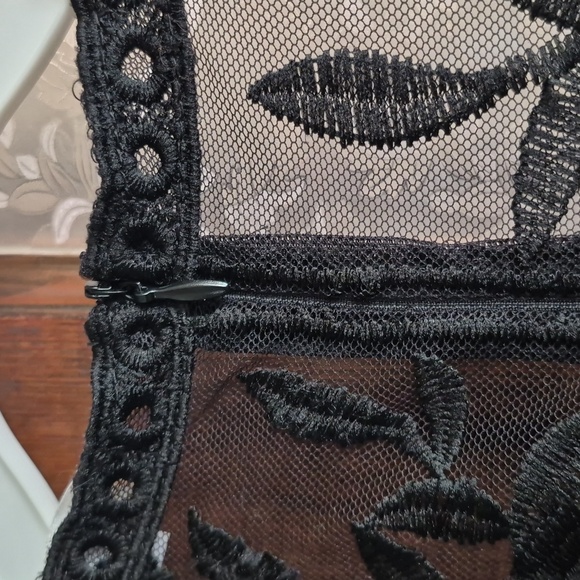 Eleter Black V Neck Dress Romper (M) - Picture 9 of 10